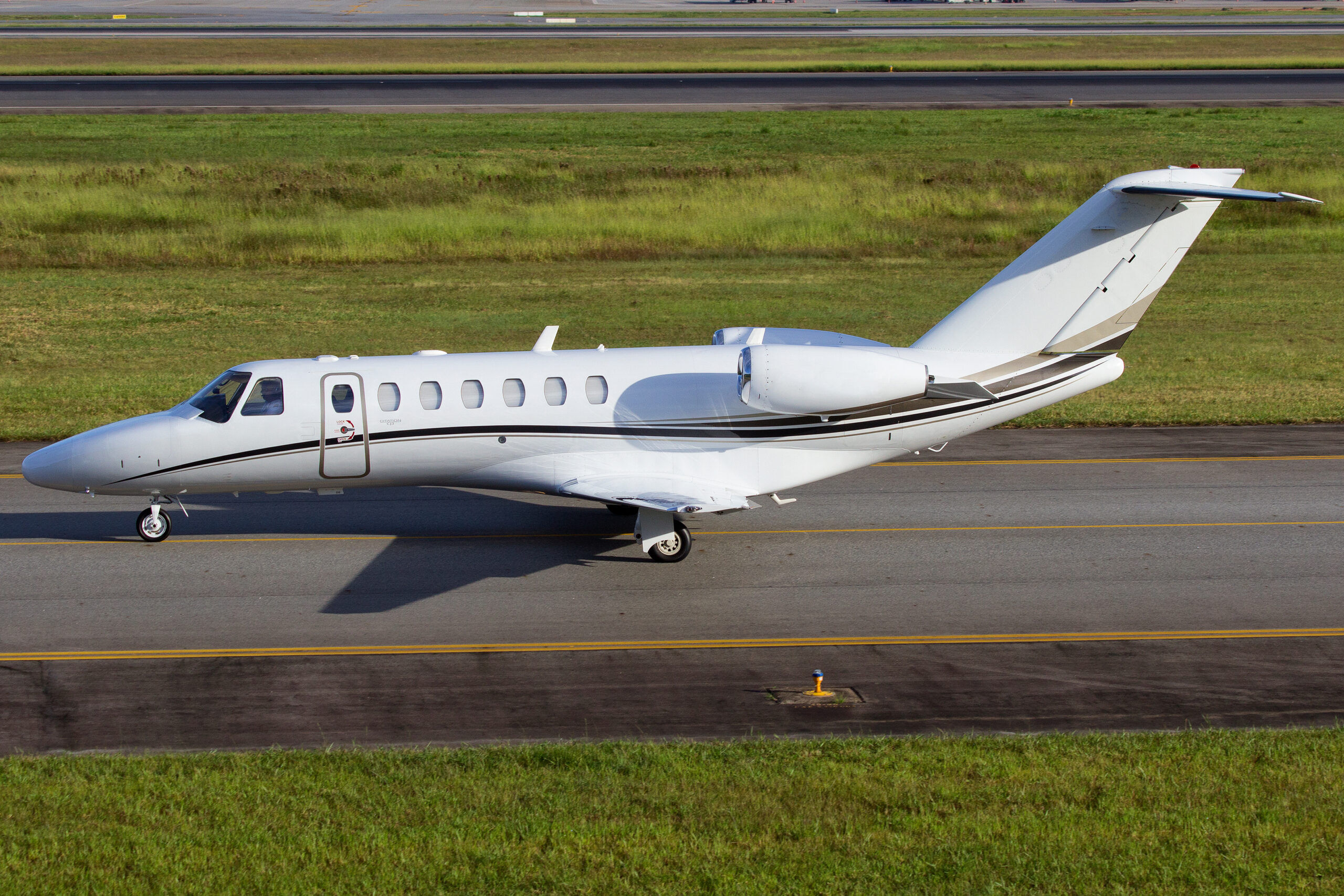 Phenom 300 – Light Jet – Außen